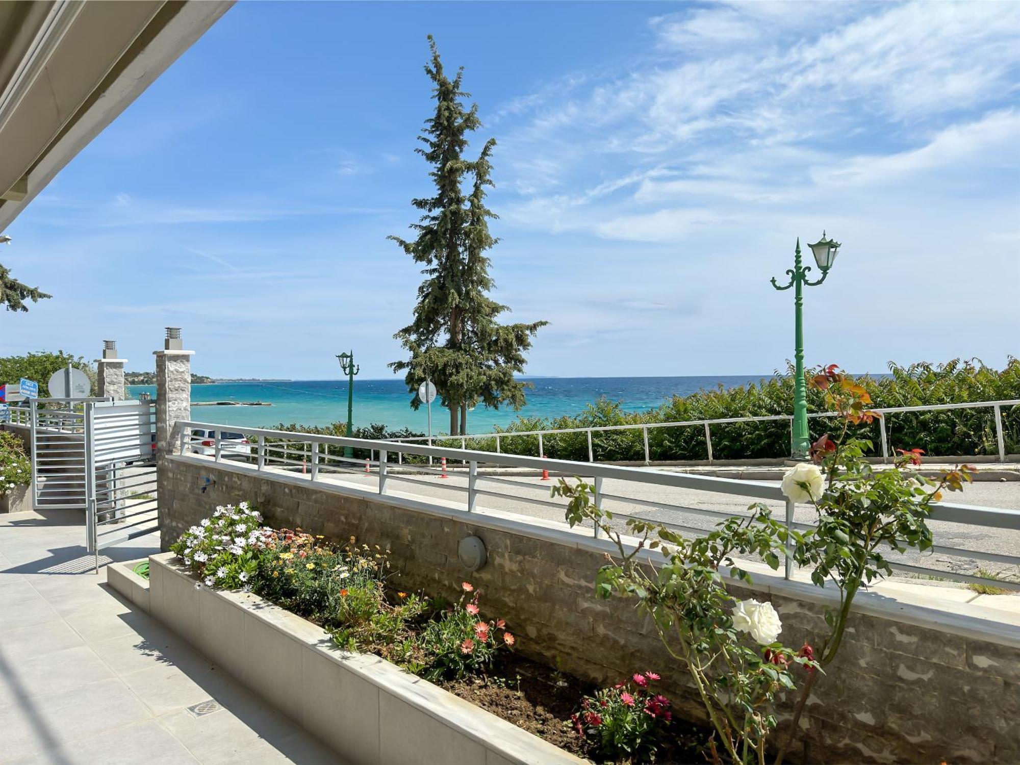 Blue Horizon 6 Apartment Nea Kallikrateia Екстериор снимка