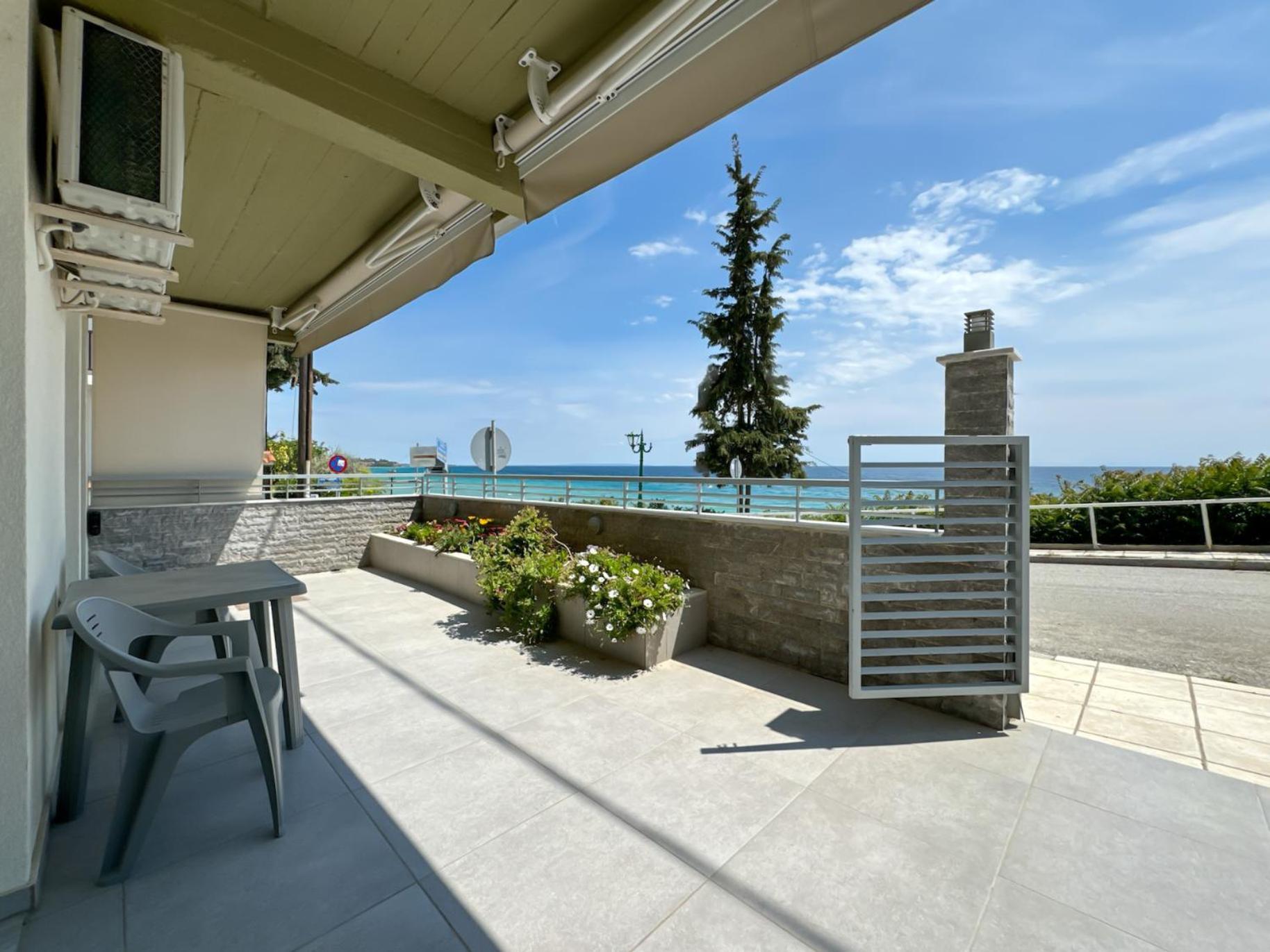 Blue Horizon 6 Apartment Nea Kallikrateia Екстериор снимка